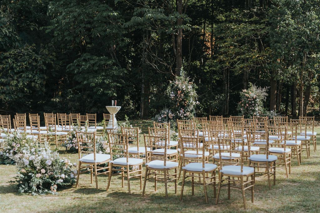 Sustainable and eco-friendly wedding doesn’t mean that your wedding needs to be plain and boring...