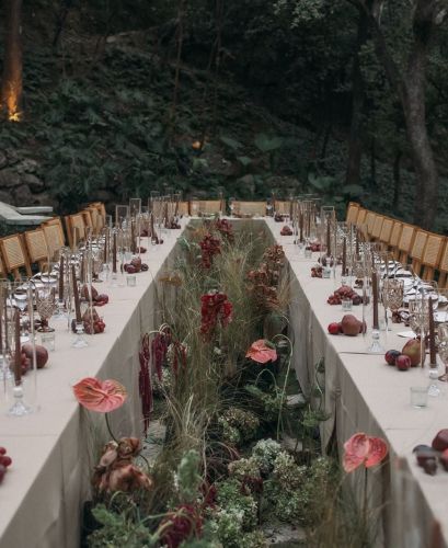 Reception Table Layout 17