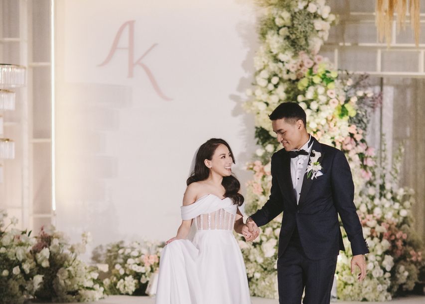Wedding monograms have evolved from traditional initials into modern, personal design elements. Today, they’re less about rules and more about creating a visual identity that reflects your story—simple, stylish, and meaningful.