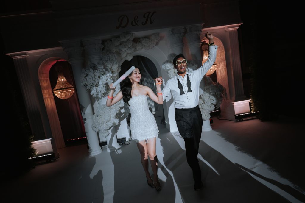More brides today are choosing a reception outfit not only as a fashion moment but also as a way to fully enjoy every part of their wedding day without feeling restricted by one gown.